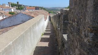 城壁に囲まれた町・・・