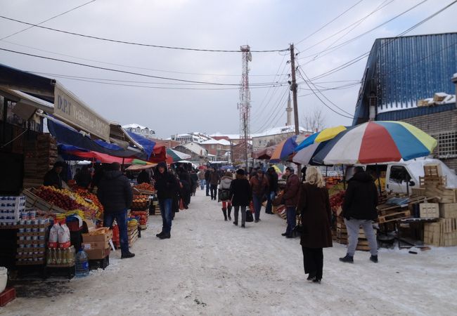 コソボの市民生活が垣間見える