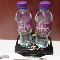 無料ボトルは少し小さい