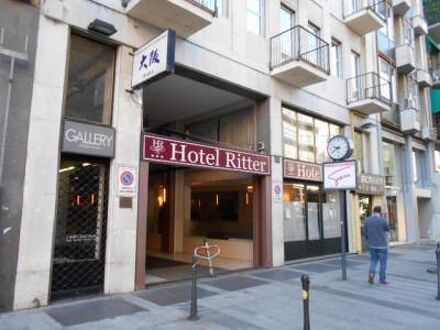 ホテル リター 写真