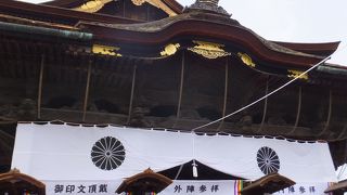 ご開帳のシーズンは特別御朱印がもらえます