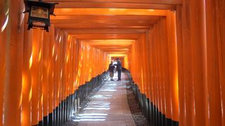 某サイトで日本のナンバーワン観光地に選ばれたせいか外国人が多い