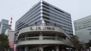 各地のアンテナショップが結構入っているところです