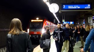 フランクフルト空港からRudesheimまでの行きかた