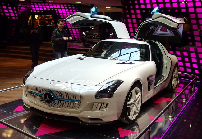 メルセデスベンツ ギャラリー クチコミ アクセス 営業時間 パリ フォートラベル