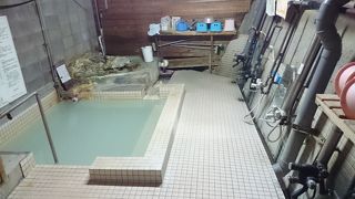 乳白色の熱々温泉！