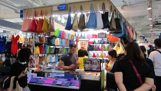 Luxuille 　本革のバッグ　お手頃価格