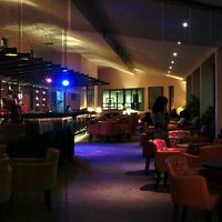 ベリーダンスショーが行われるホテルのバー（冬）