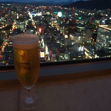 「ティーカフェ」でビールを買いました