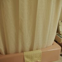 古いですが清潔です。ウォシュレットつき。