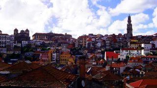 鄙びた雰囲気の街