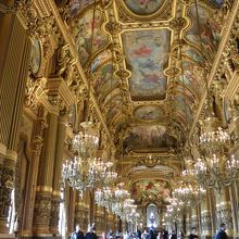 豪華絢爛な大回廊