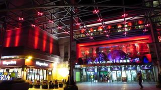 （香港）バスターミナル、そして無料展望テラスも