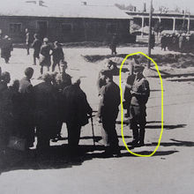 死の選別。健康な人は労働に、老人・子供はそのままガス室へ