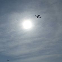 航空機の航路の目印にもなっている？