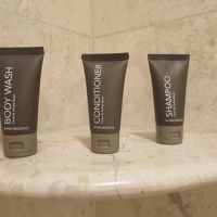 モルトンブラウンです