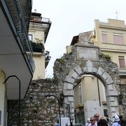 タオルミナの町への出入り口