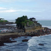 ちょっと引くと。左側はゴルフ場