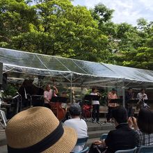 円形ステージ　プロミュージシャン