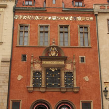 展望台への入り口はこちらの建物になります。