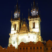 夜景もまた素敵です。