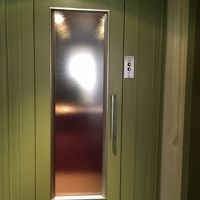 レトロなエレベーター