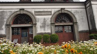 アーチが特徴的な建物でした