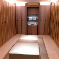 スパ(大浴場・プール・ジム)のロッカールーム