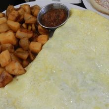スパムと青ねぎのオムレツ