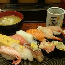 おまかせ寿司+アラ汁付き