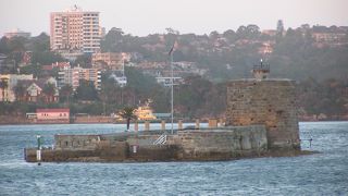 独房から要塞へ