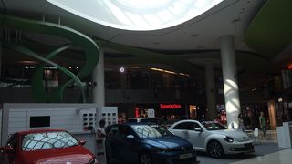 セントーサの玄関口にある巨大モール