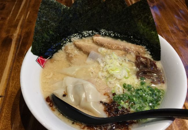 鶏白湯ラーメンが基本