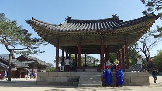 涵仁亭でございます