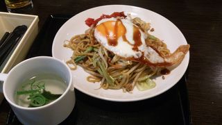 空港内レストラン　あきた茶房