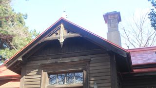 開拓時代の歴史を感じる建物。