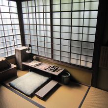 子規が使用した机等