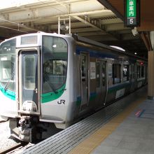 短い４両編成です。