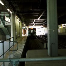 ＪＲ仙台駅のホームの端っこに停車してました