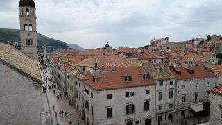 プラッツァ通り