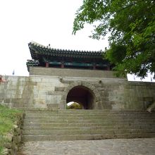 金井山城　東門