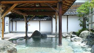 ヌルスベ感抜群のいい湯です。