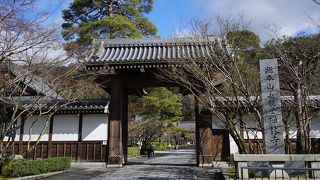 見返り阿弥陀は必見