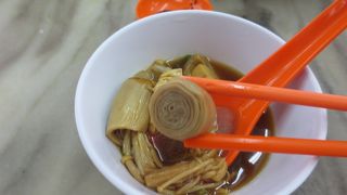 ガイドブックに必ず載っているバクテーのお店。ホルモンが好きなら・・・