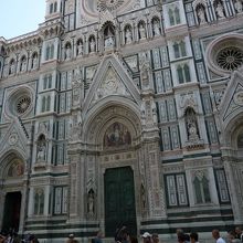 世界一も過言ではない美しい外観。ファザード部分