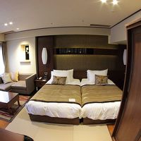 ベットは畳の上にあります