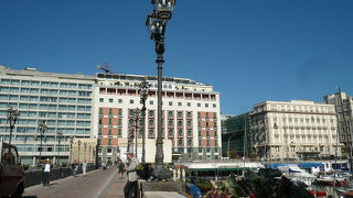 高級ホテルが並んでいて　綺麗な海岸沿い　映画の撮影見れて　ラッキー