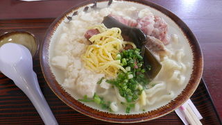 豆腐の入った沖縄そば