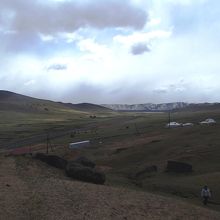 100 Monk's Caveのある丘の上からのテレルジ眺め