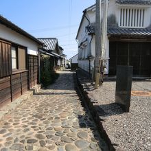 こんな石畳も。